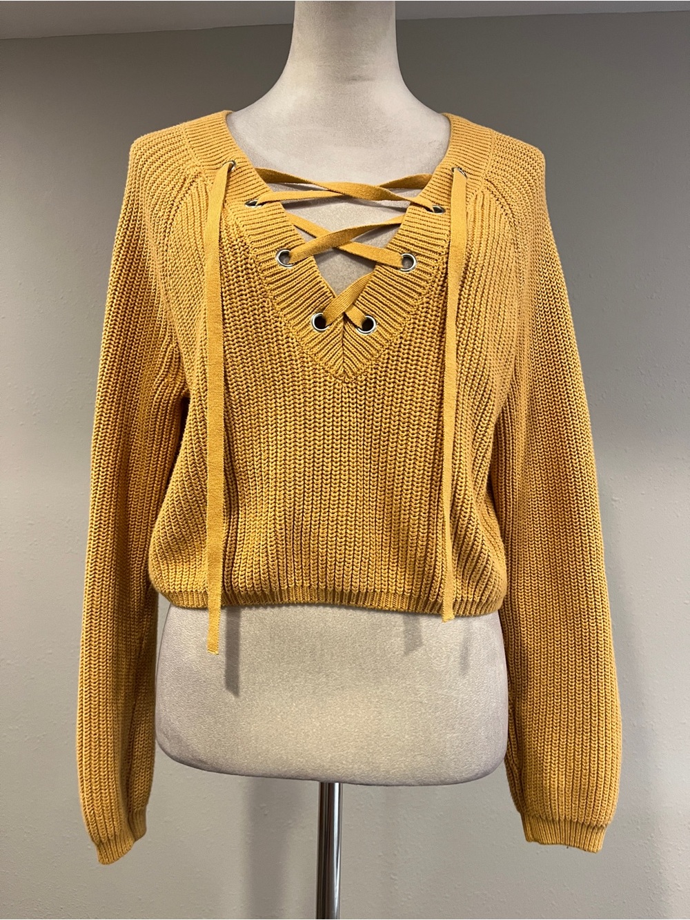 Mustard Lace-Up deep V-Neck cropped Sweater size extra small